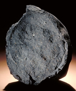 Метеорит «Мерчисон» (Фотография с сайта forces.si.edu) (кликните картинку для увеличения)