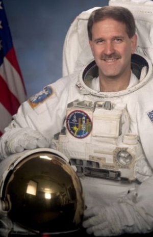 Главный научный консультант НАСА Джон Грансфельд [John Grunsfeld, NASA science chief]. (Изображение НАСА) (кликните картинку для увеличения)