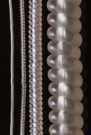 Пример искусственных мышц, созданных из дешевых в производстве полимерных волокон. (кликните картинку для увеличения)